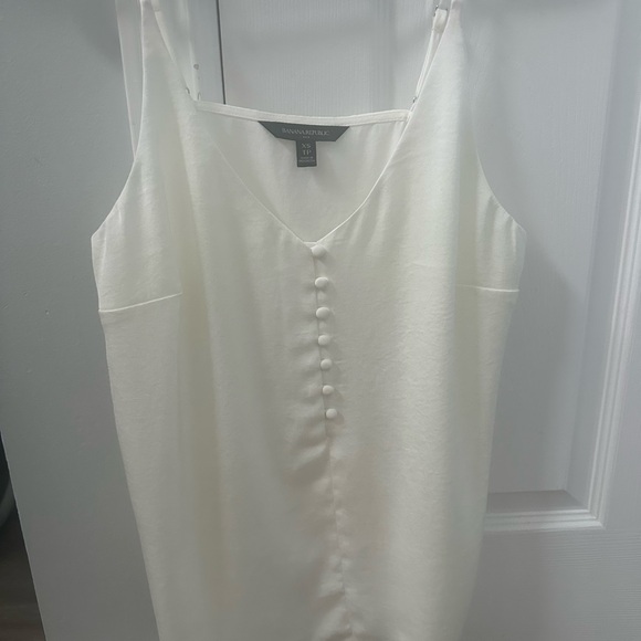 Two Banana Republic Silky Camisoles Size XS - Picture 6 of 10